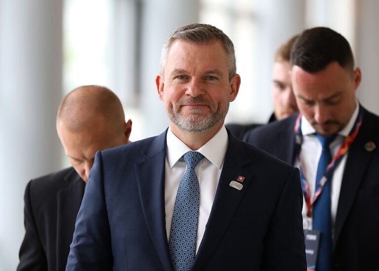 Президент Словаччини плнує "змістовний" візит до України