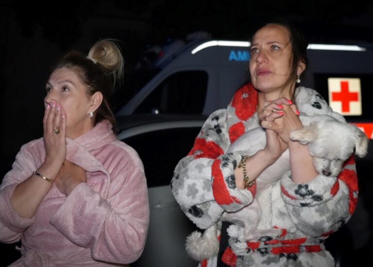 Нічна атака на Одесу: врятовано 10 людей