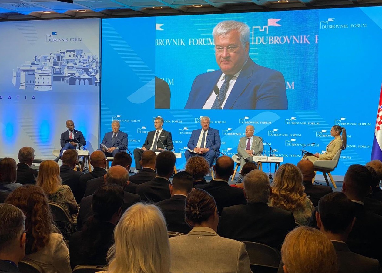 Сибіга назвав елементи рецепту завершення війни