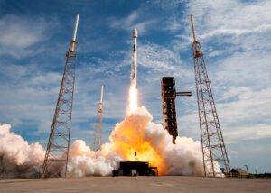 Компанія SpaceX запустила у космос два супутники зв’язку