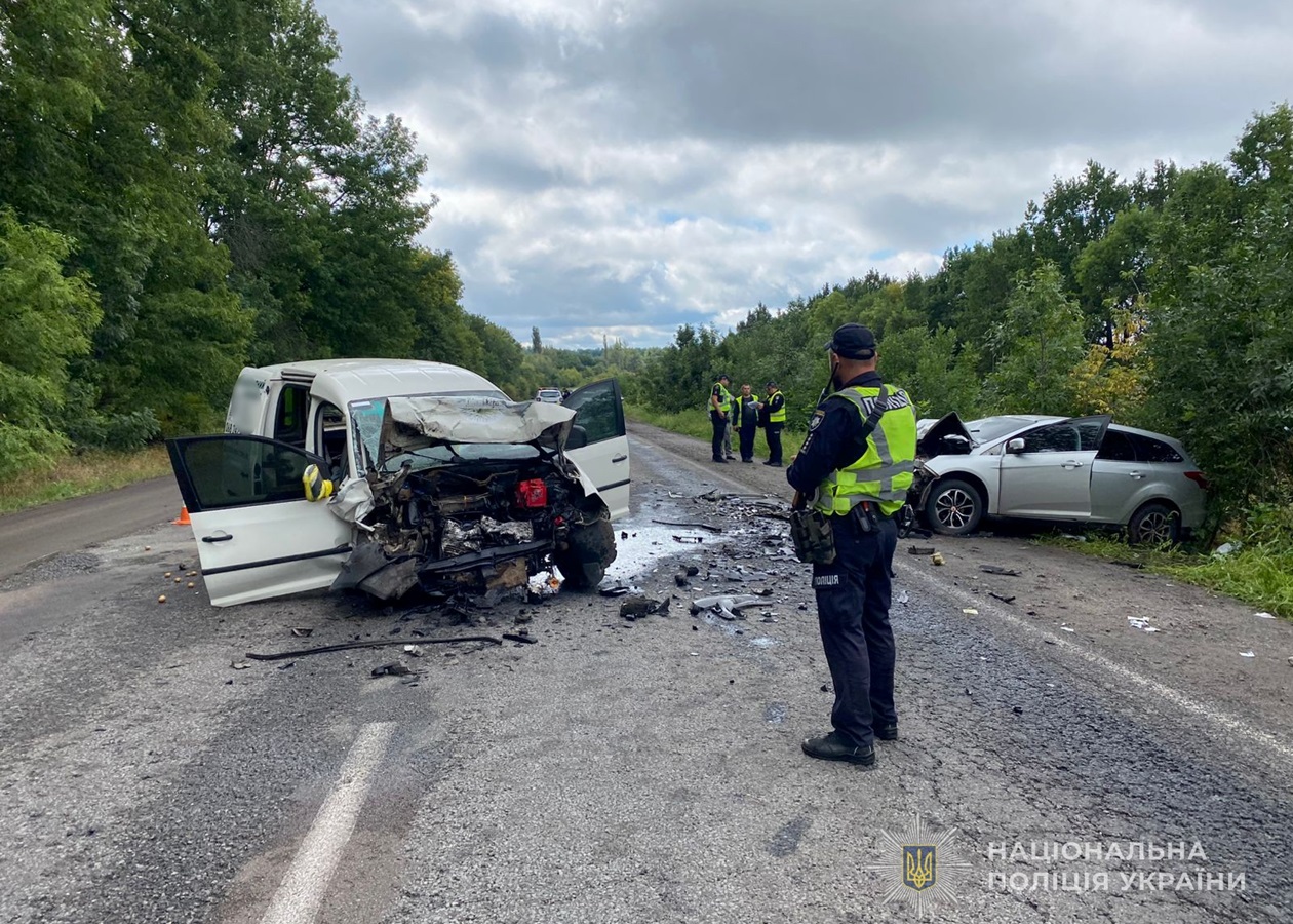У ДТП на Сумщині загинули двоє людей