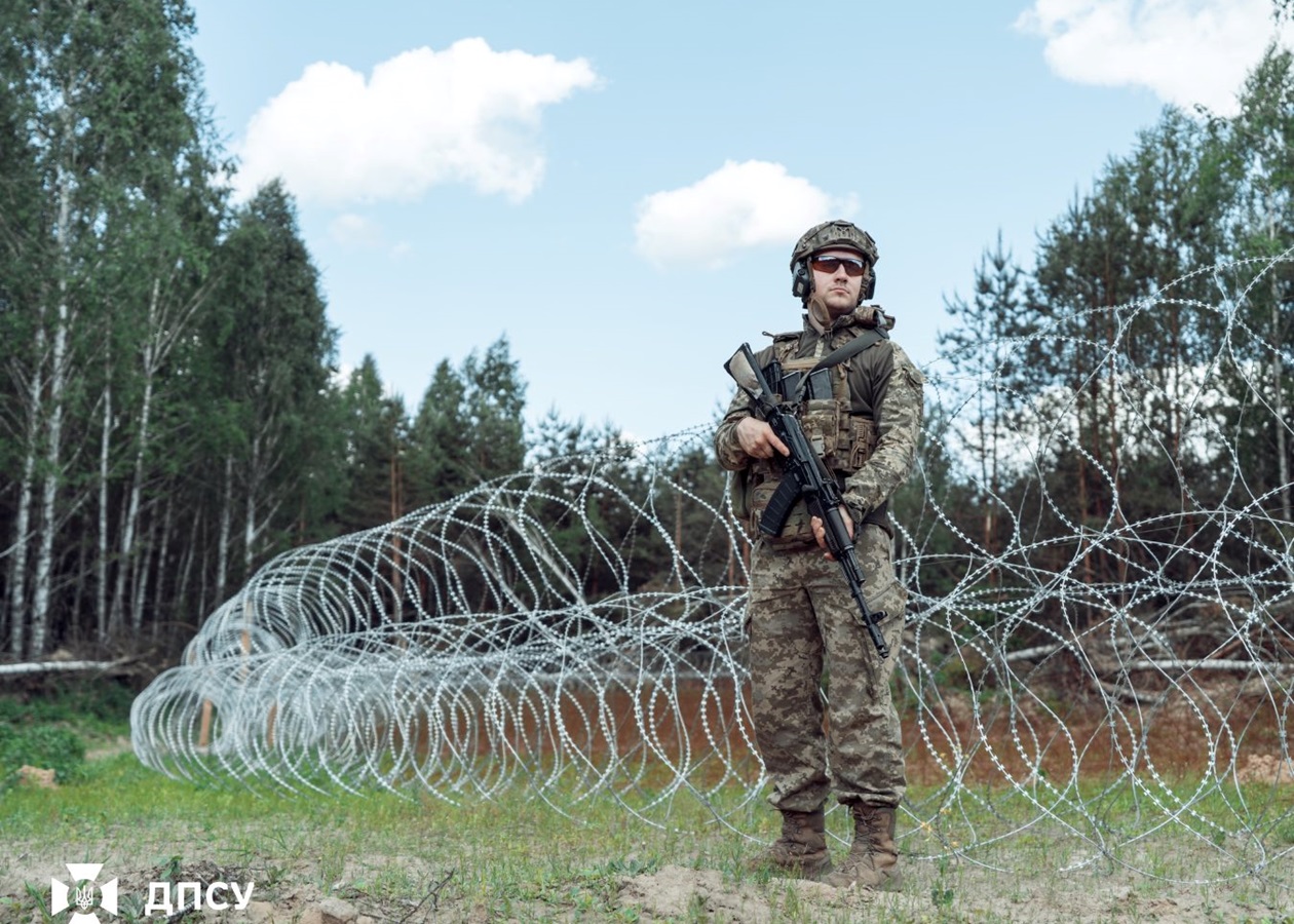 СюжетВиїзд чоловіків 18-22: що відбувається на кордоні