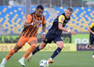 Відео консультації з VAR судді матчу із Шахтарем