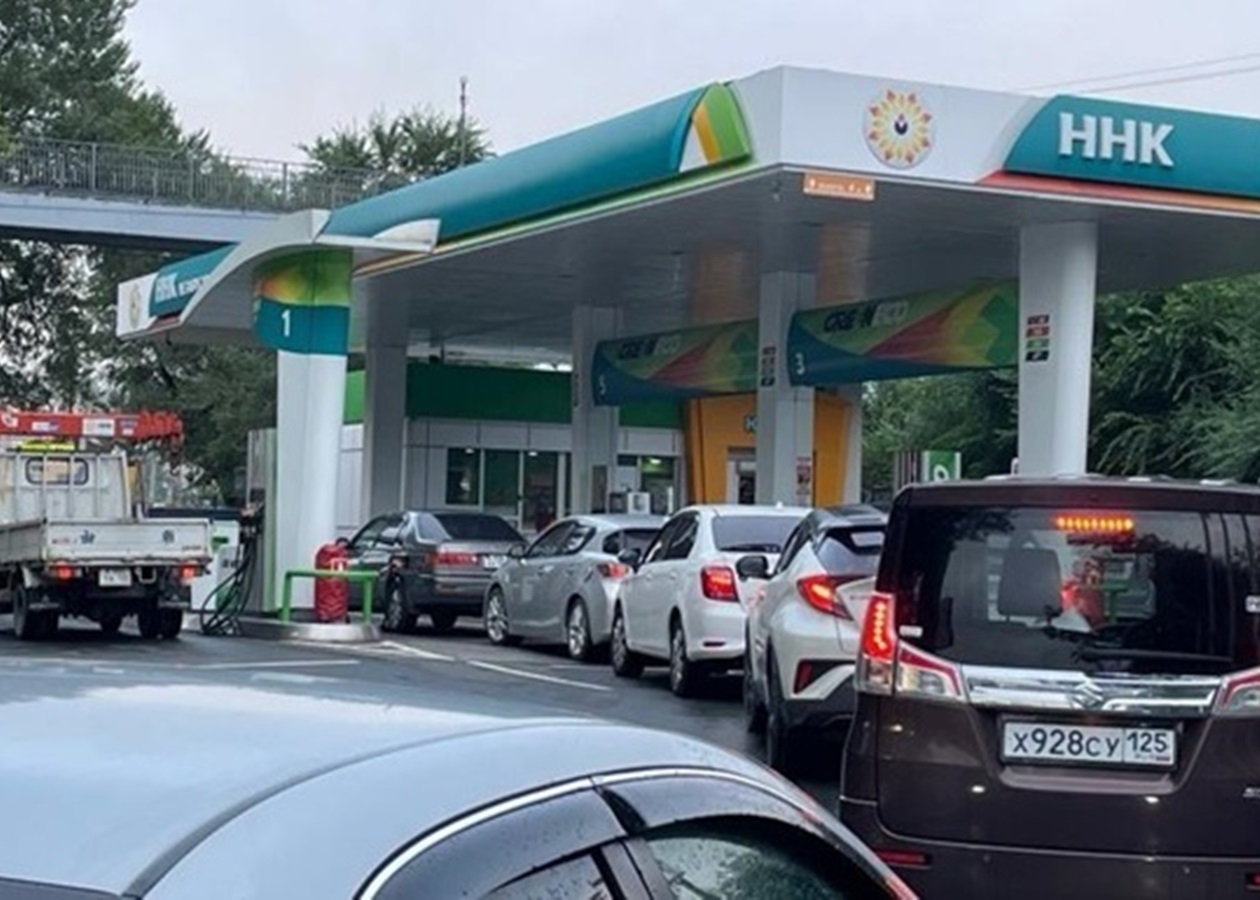 У РФ рекордно зросла оптова ціна бензину після ударів по НПЗ