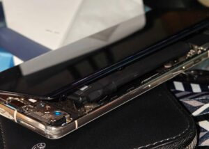 Користувачі Pixel 7 і Pixel 7 Pro скаржаться на розбухання батарей