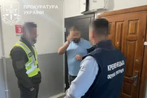 Розкрадання бюджетних коштів на Тернопільщині: 19 посадовців отримали підозри