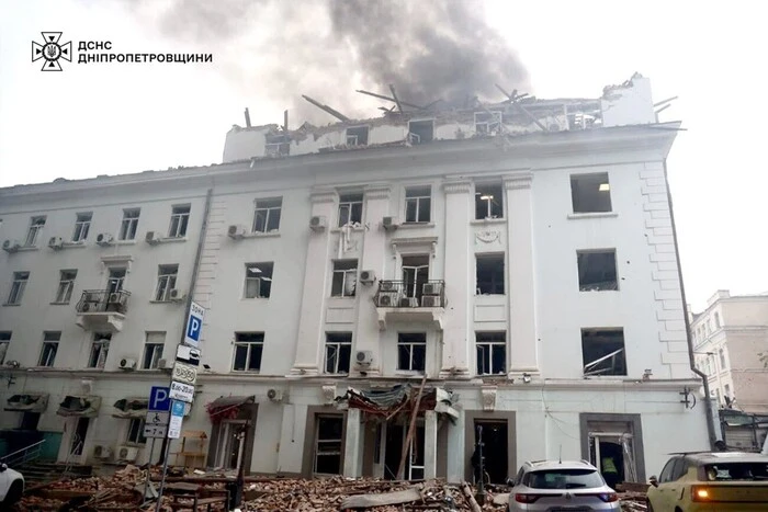 Окупанти атакували Дніпро дронами: є загиблий, понад два десятки поранених (оновлюється)