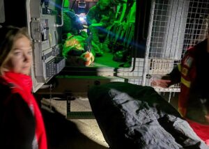 У Куп'янську на порозі школи підірвалася волонтерка