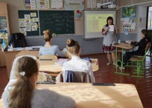 Стало відомо, хто з вчителів отримуватиме щомісячну доплату