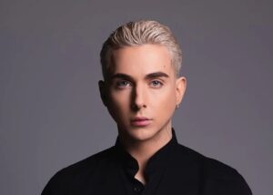 Melovin випускає свою першу книгу