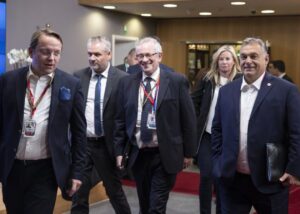 Угорські шпигуни намагались вербувати співробітників Єврокомісії – ЗМІ