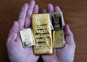 Ціна на золото продовжує бити рекорди