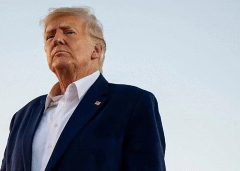 Більшість українців вважають, що Трамп тисне на Україну – опитування