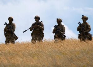 Зеленський пропонує Раді продовжити воєнний стан