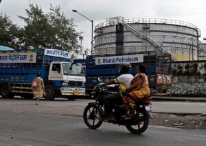 НПЗ Індії готуються скоротити імпорт російської нафти - ЗМІ