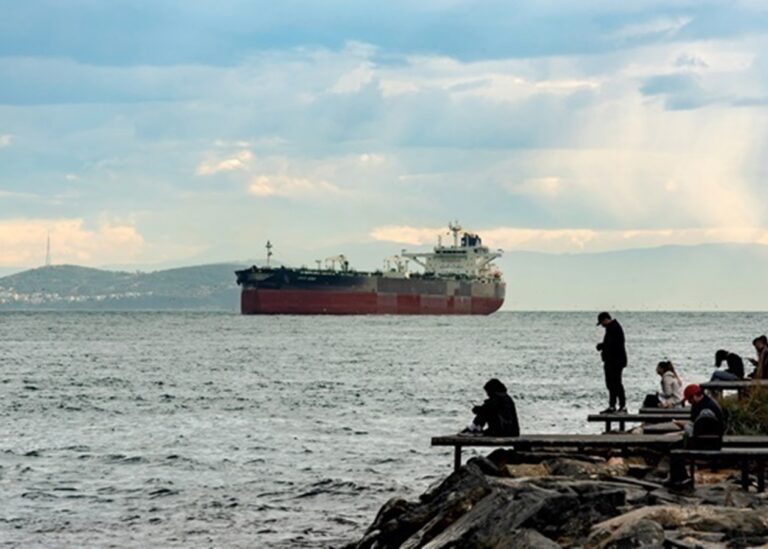 Індія почала скуповувати нафту з Іраку та Катару – Bloomberg