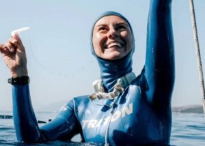 Українка підкорила рекордну глибину, пірнувши без спорядження