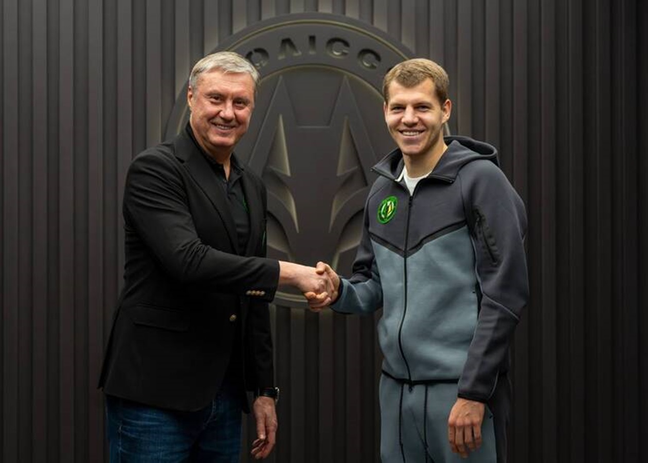 Основний захисник підписав новий контракт з Поліссям