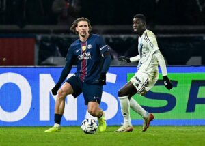 ПСЖ, затамувавши подих, стежив за діями Забарного на полі