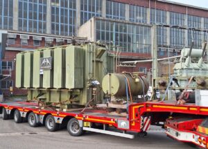 В Україну доправили трансформатор від електростанції німецького міста