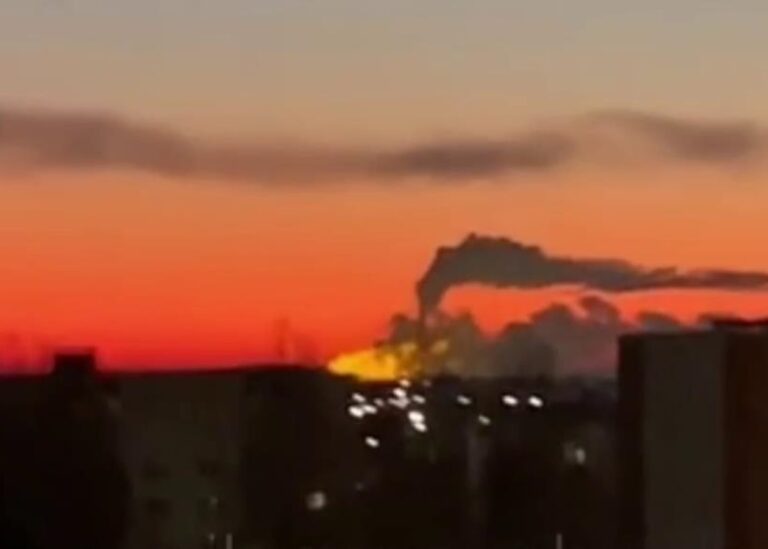 У Чебоксарах після атаки БПЛА сталася пожежа