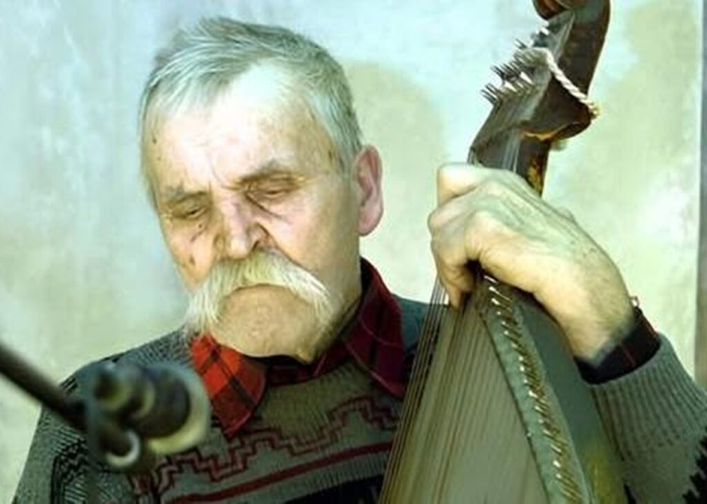 Помер найстаріший кобзар України Ігор Рачок