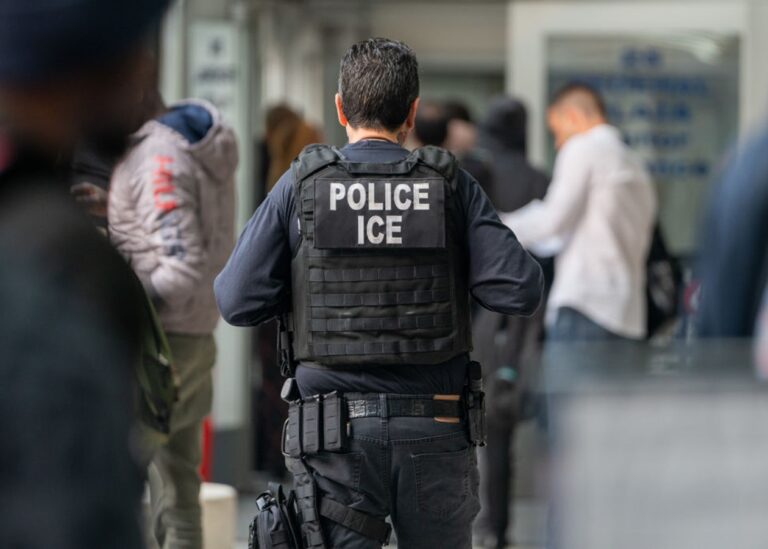 Депортованих зі США українців відправили одразу до ТЦК – ЗМІ