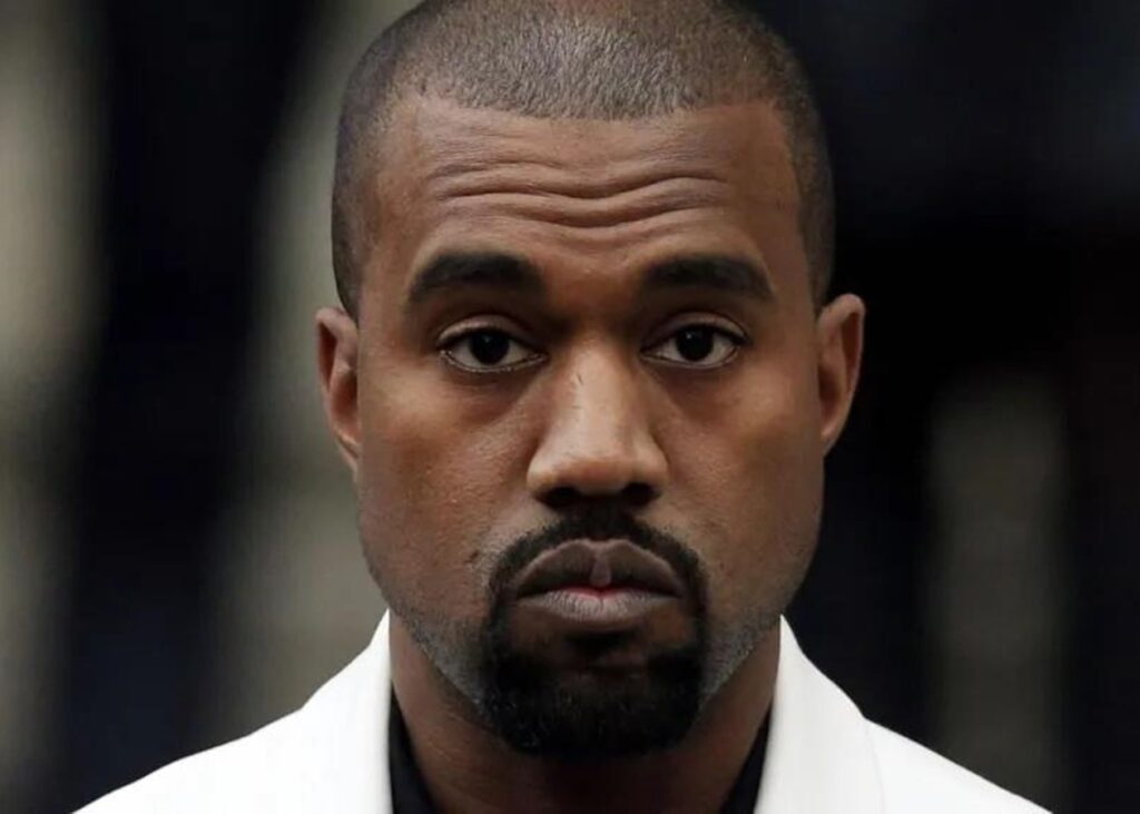 Велика Британія залишилася без Каньє Веста. Реперу різко заборонили в'їзд