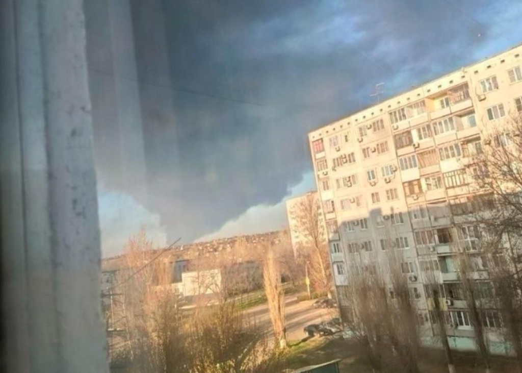 Дрони атакували нафтоперекачувальну станцію в РФ – соцмережі