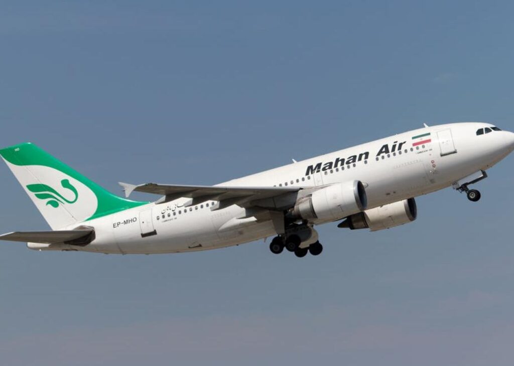 Іран частково відкрив повітряний простір для авіарейсів