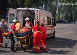 Росія кілька разів атакувала Запоріжжя: є загиблий