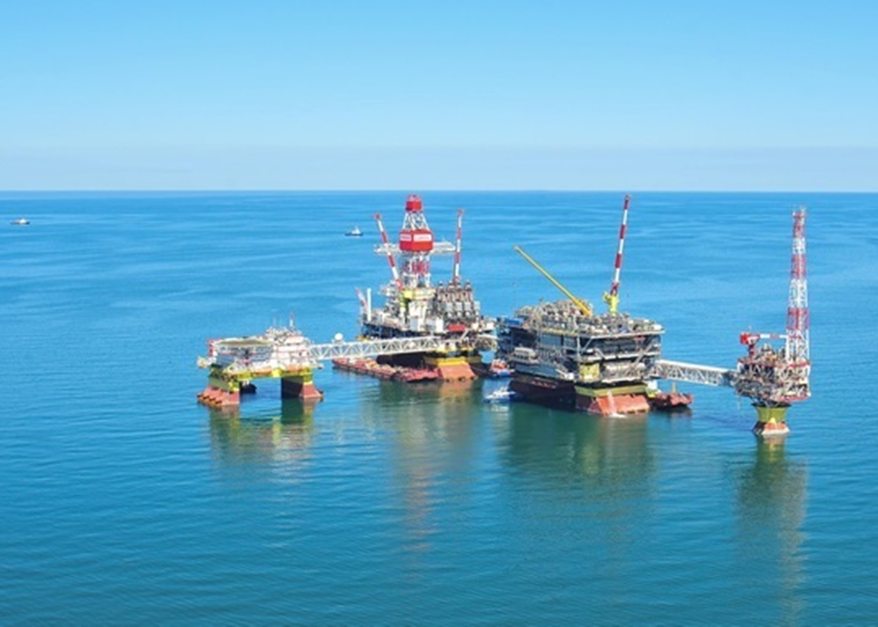 СБУ уразила нафтодобувну платформу РФ на Каспії