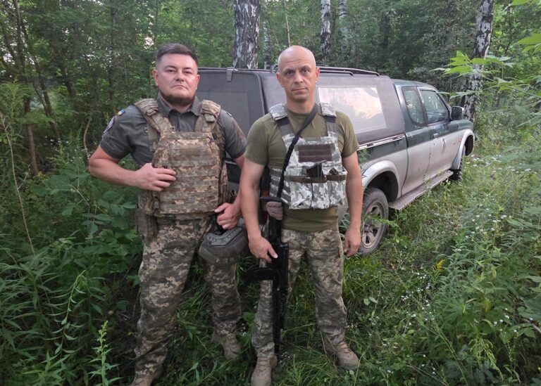 Коли мовчить зв'язок –  мовчить уся бригада. Зв'язківці просять допомоги