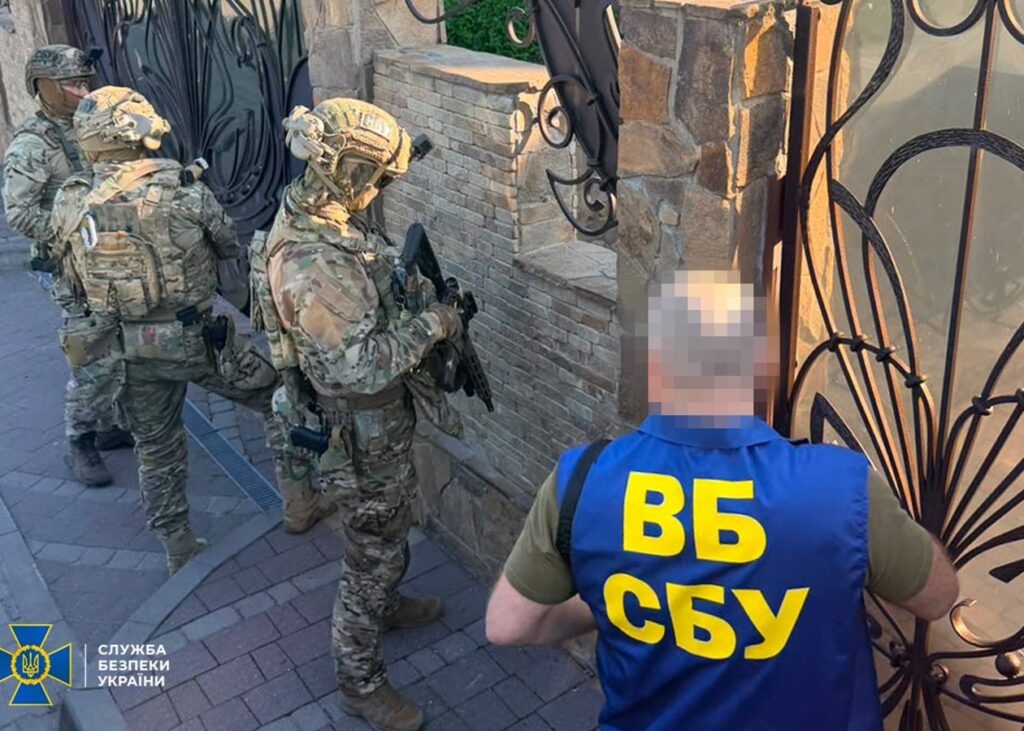 На Одещині агент РФ отримав 10 років за підпали сільради й авто ЗСУ
