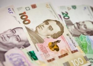 Зарплати в Україні перевищили 31 тис. грн: де платять найбільше