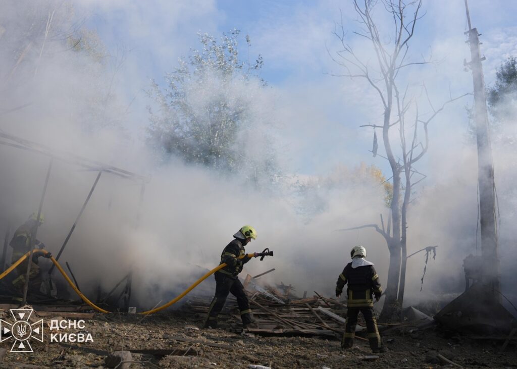 Удар по ресторану в Києві: число поранених зросло