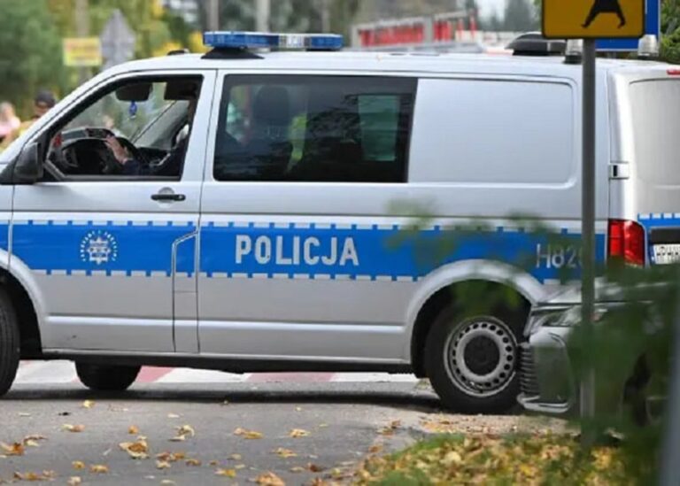 У Польщі почалися масові затримання після нападів у школах